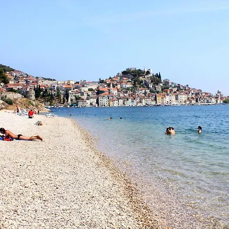 Appartement With Parking Spaces - 19253